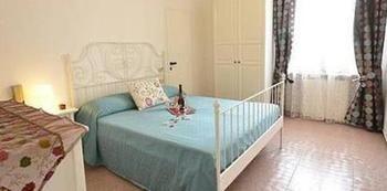 Olympic Kosher Holidays Hotel Сирмионе Екстериор снимка